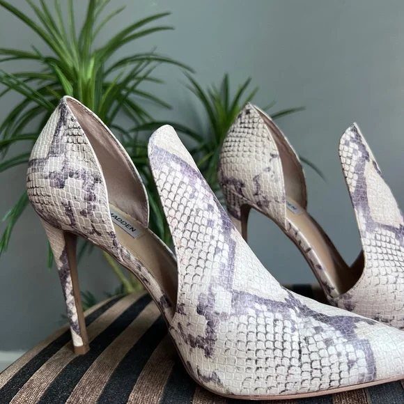 Steve Madden Elegant Snakeskin Patterned Heels size 10 - Picture 6 of 10